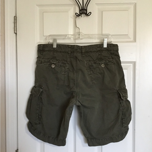 Perfection green cargo shorts size 52 / US36-38 - Picture 2 of 9